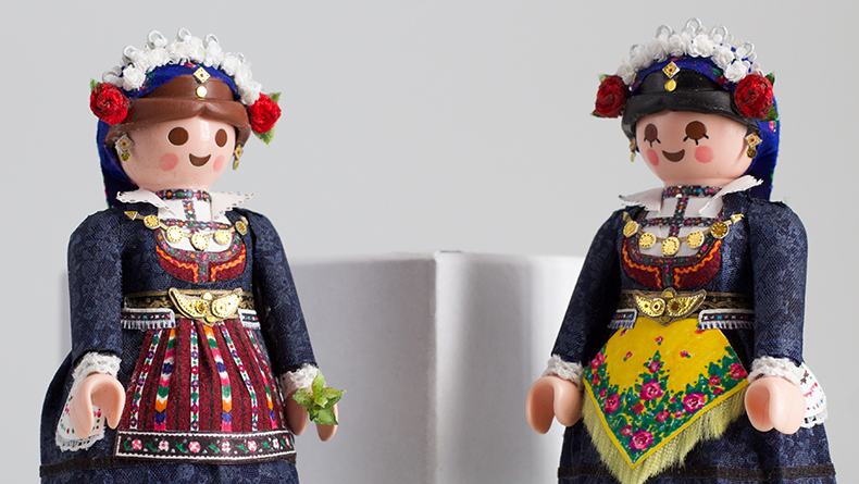 PlaymoGreek: Greek Folk Costumes in Miniature Glory